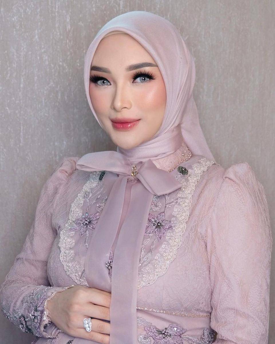 Instagram.com/zaskia_gotix